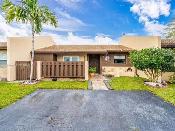 12326 SW 111th S Canal Street Rd #12326, Miami, FL 33186