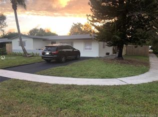 5001 SW 94th Way, Fort Lauderdale, FL 33328