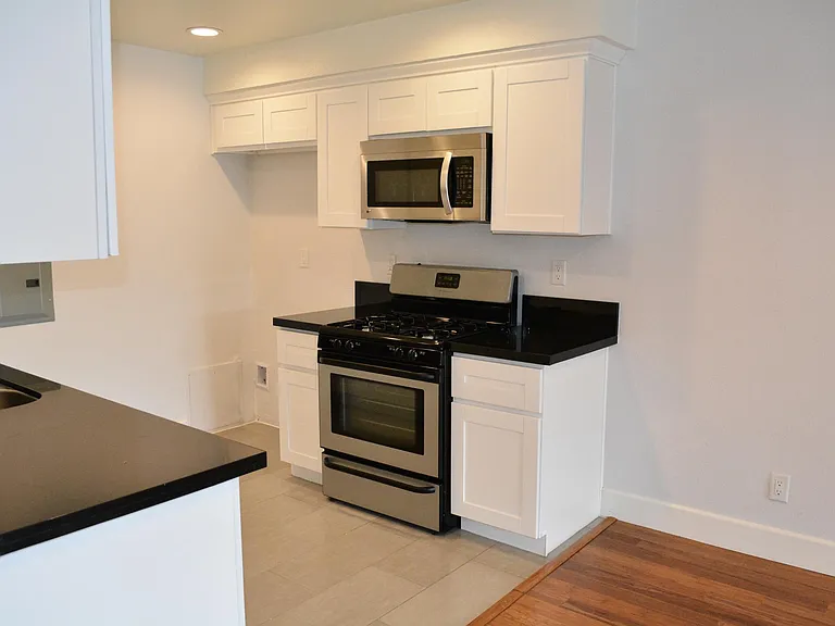 2491 Purdue Ave #201 — Photo 3