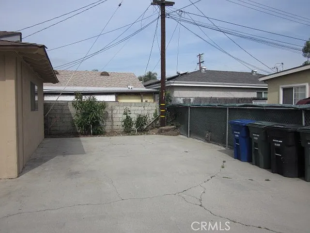 8416 Mission Dr #1/2 — Photo 16
