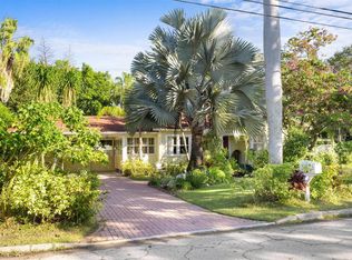 1747 Arlington St, Sarasota, FL 34239