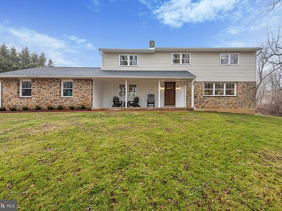 2nd image of 1473 Glenbrook Ln