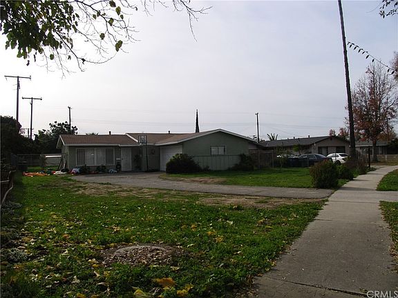 3rd image of 392 E Grove St