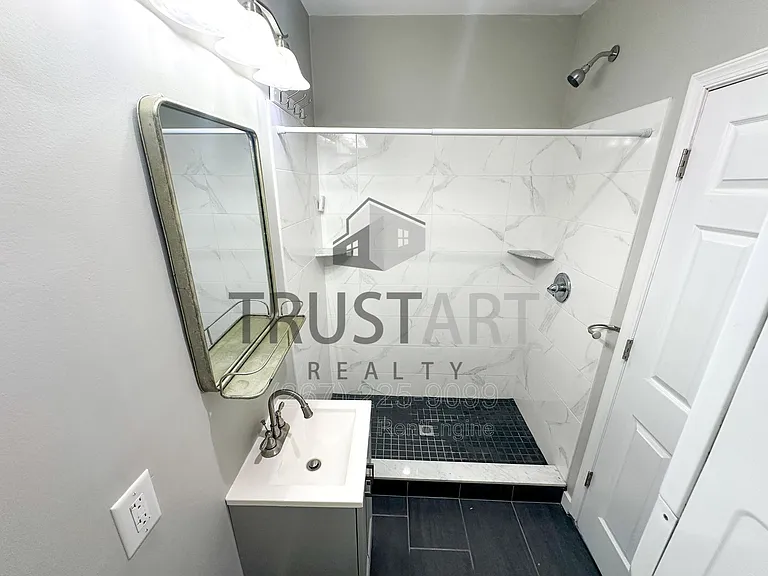 2406 E Allegheny Ave — Photo 9