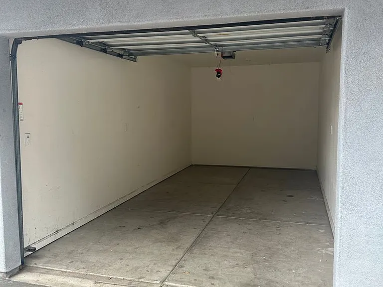 1258 Ramona Ave — Photo 6