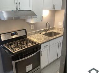 1136 W 68th St #2, Chicago, IL 60621