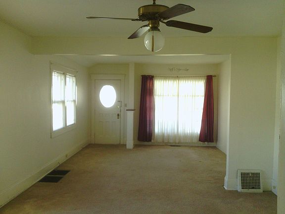 4th image of 5495 South St #1FW