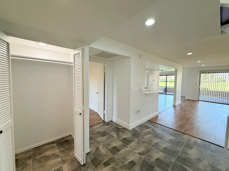 Canyon Villas — Photo 29
