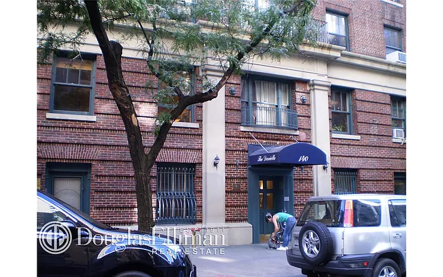 Sold by Douglas Elliman | media 15