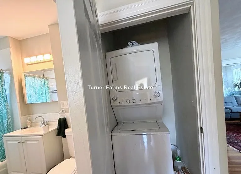 305 Highland Ave #3F — Photo 6