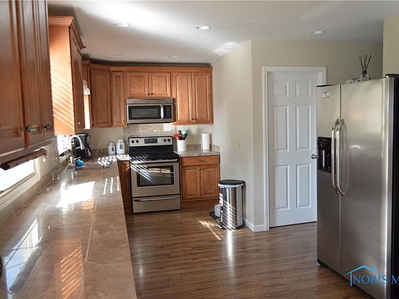 4th image of 1812 Gayle Ln
