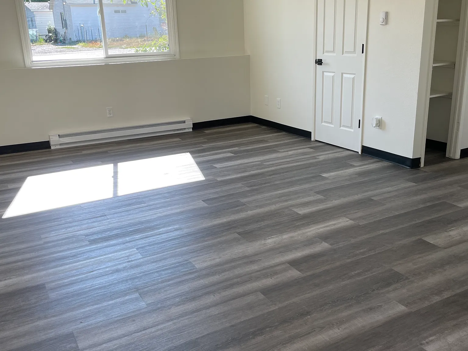 2 bed, 800 sqft, $1,375 — Photo 3