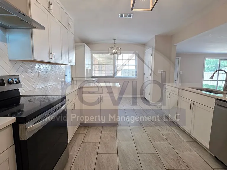 99 Perkins Ext — Photo 11