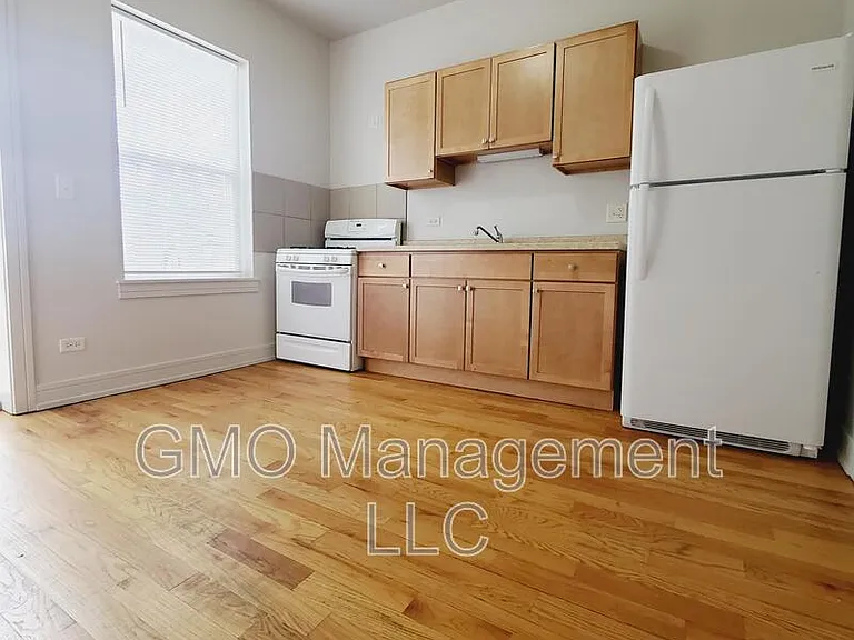 4048 W Lexington St #2 — Photo 6