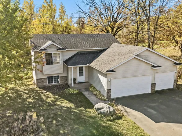 300 Madeline Ct, Pine City, MN 55063