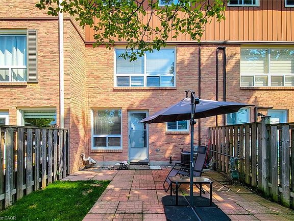 4th image of 40 Summercrest Dr #3