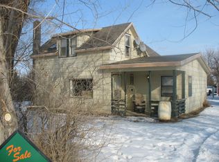 306 Tubman St E, Bainville, MT 59212