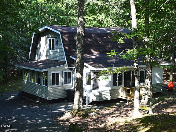2nd image of 121 Ledgeview Dr
