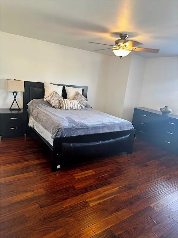 1 bed, 3697 sqft, $1,100 — Photo 2