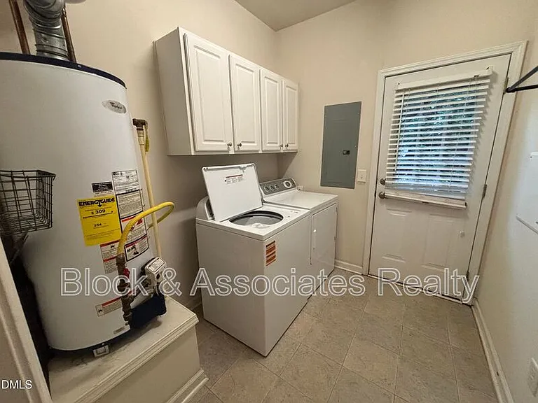 7252 Corvette Ct — Photo 21