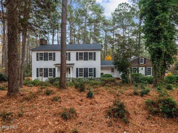 102 James Creek Road, Southern Pines, NC 28387
