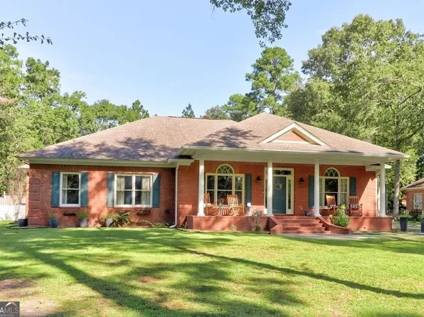 208 Lake Tomacheechee Dr, Rincon, GA 31326
