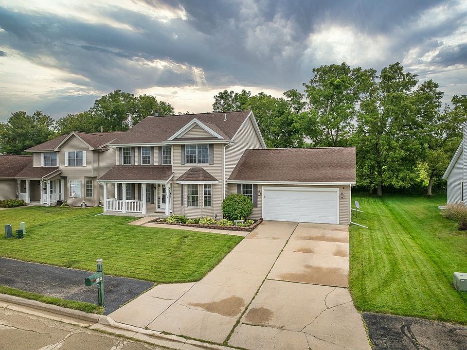 1st image of 3689 Lakeshore Dr