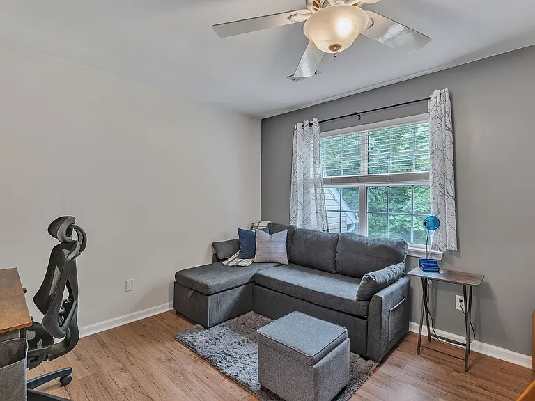 5906 Prescott Ct — Photo 18