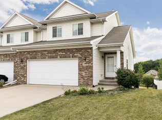 1532 Sadler Dr, North Liberty, IA 52317