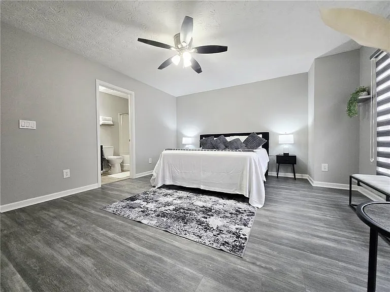 2430 Piering Dr — Photo 7