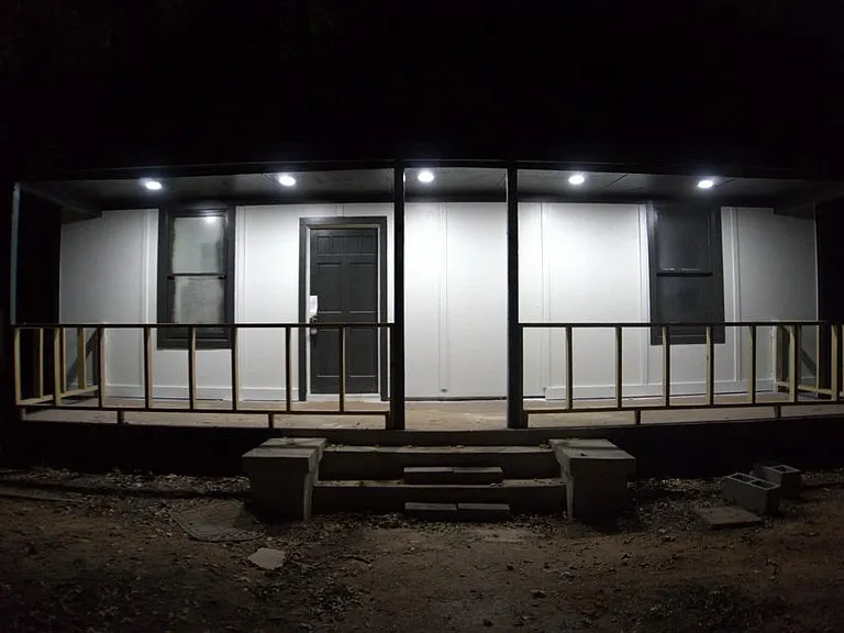 209 Railroad Ave — Photo 3