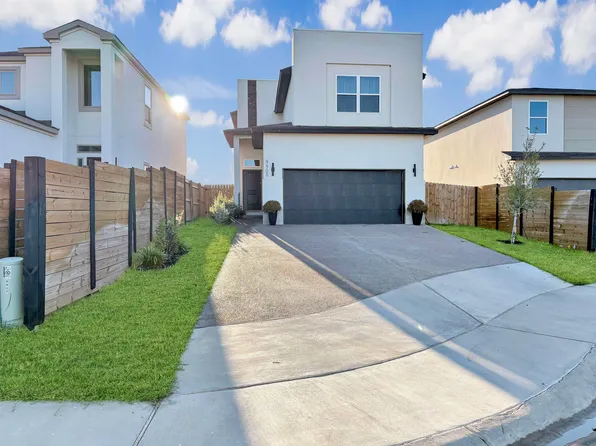 9905 Rosary Ln, Laredo, TX 78045