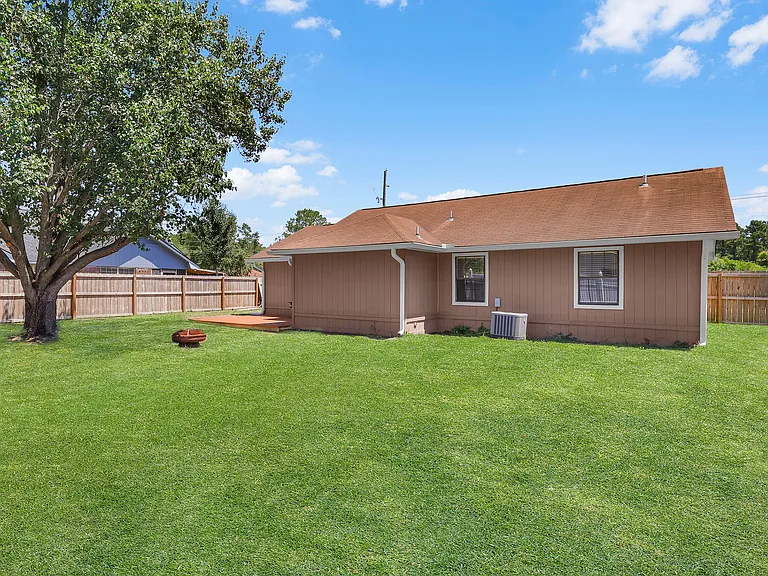 783 Inwood Dr — Photo 35