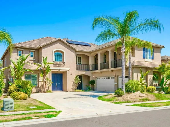 5886 N Caspian Ave, Fresno, CA 93723
