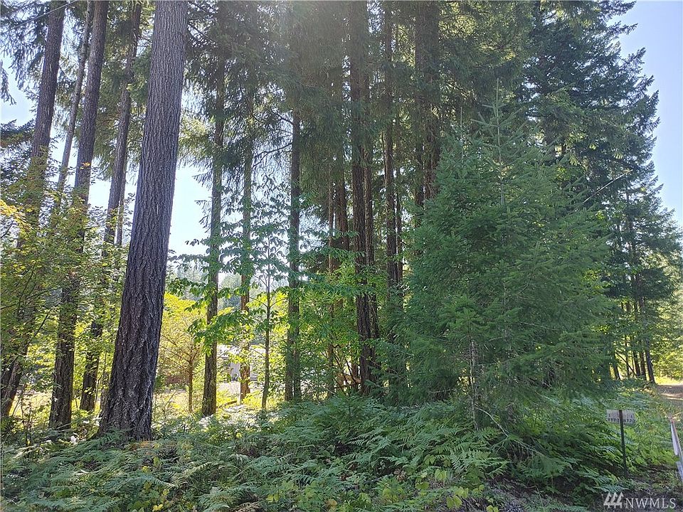 2nd image of 139 Sunstone Rd