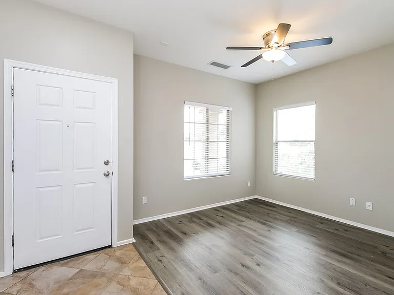 41538 N Salix Dr — Photo 7