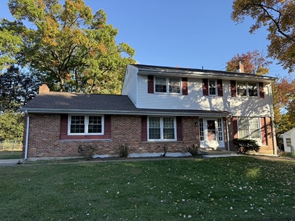 1st image of 21 Wheatfield Dr