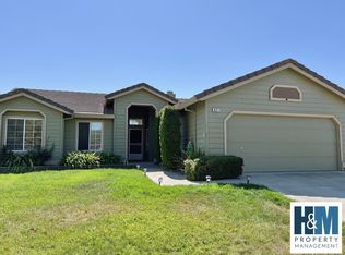 621 Del Mar Dr, Hollister, CA 95023