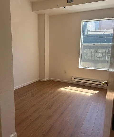 1320 Stevenson St — Photo 12