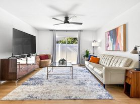 310 W Warren Ave, Tampa, FL