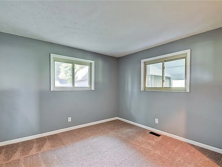 1108 N Morgantown Rd — Photo 17