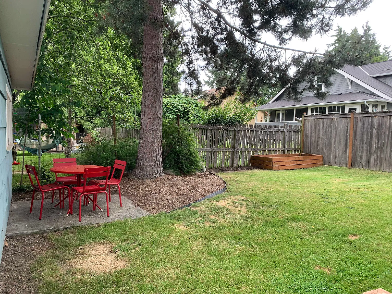 Francis House — Photo 3