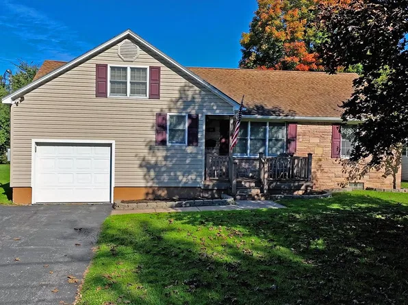 11 Clarkson Ave, Massena, NY 13662