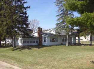 641 Connie Rd, Baraboo, WI 53913