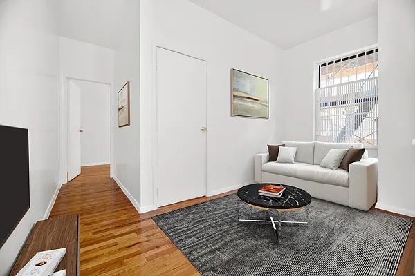 Rented by REAL New York | media 6