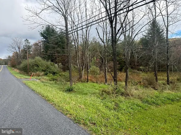 2600 New Lancaster Valley Rd, Milroy, PA 17063