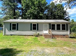 5016 Centralia Rd, North Chesterfield, VA 23237