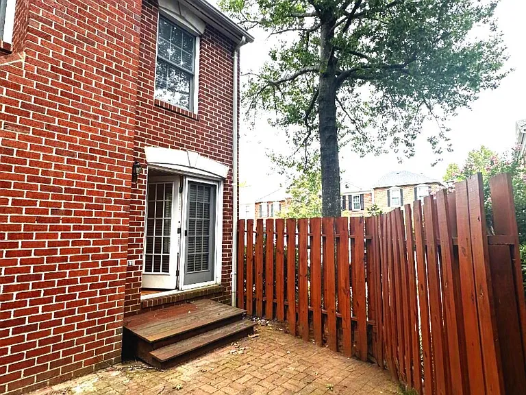 2120 N Tazewell Ct — Photo 34