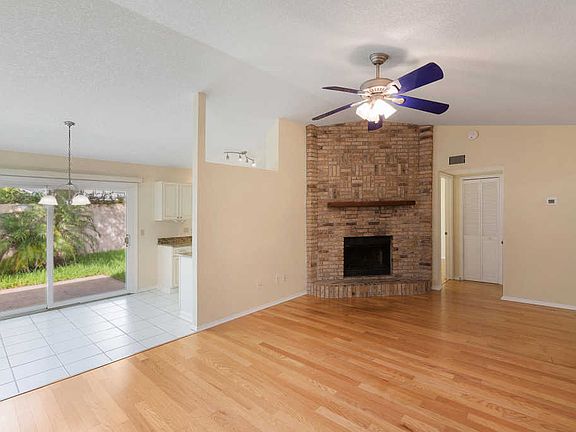 4th image of 2703 Strasbourg Ct