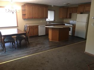 2951 Mogadore Rd, Akron, OH 44312